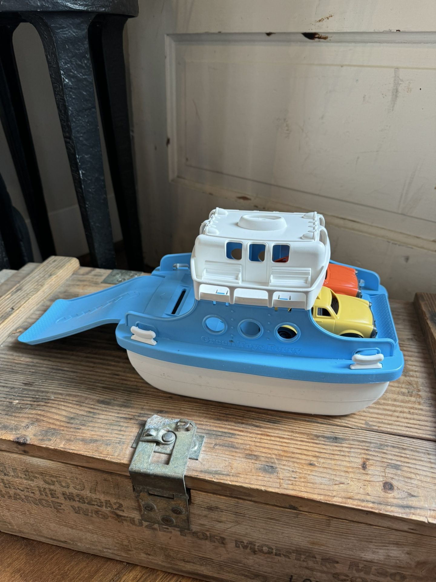 Green Toys Ferry Boat With Vehicles.