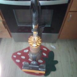 Dyson UP19 Ball Multifloor 2 Upright Vacuum 