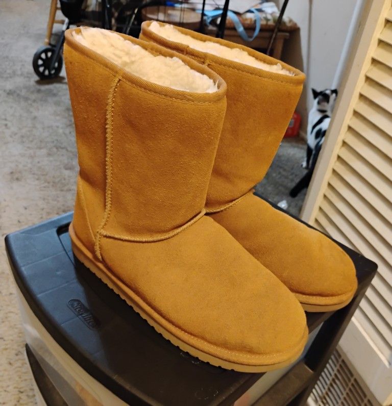 KOOLABURRA BY UGG BOOTS
