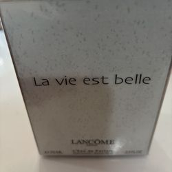 La Vie Est Belle