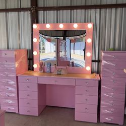 Pink Make Up Vanity