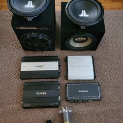  Car Stereo Equipment MAKE OFFER .LETS MAKE A DEAL OBO
