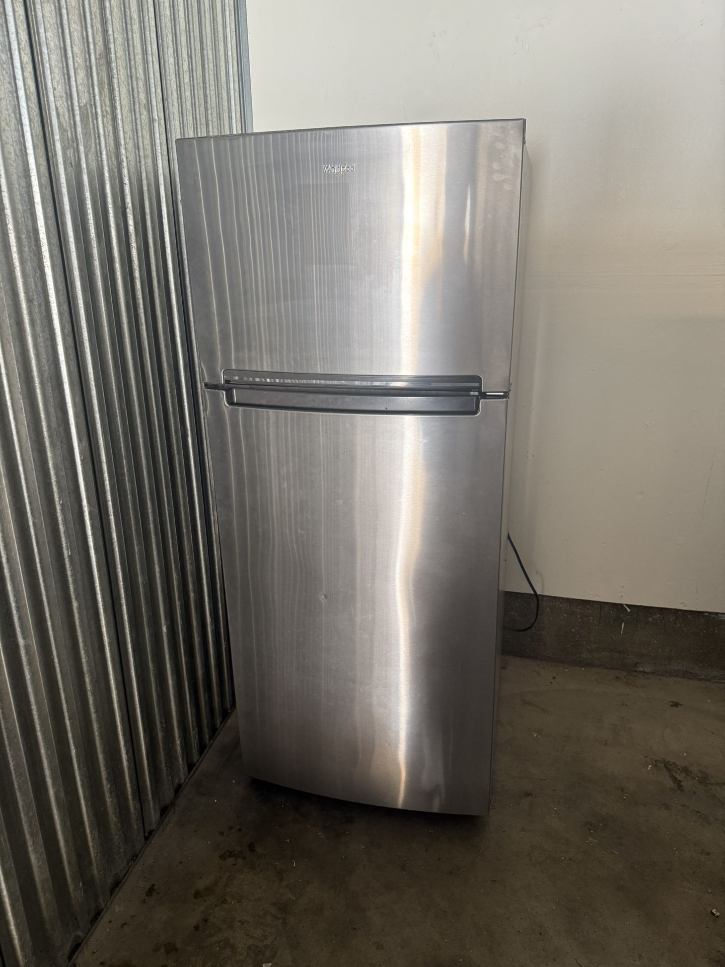 Whirlpool Refrigerator 