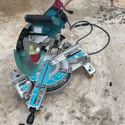 Makita Dual Bevel Sliding Compound Miter Saw With Laser