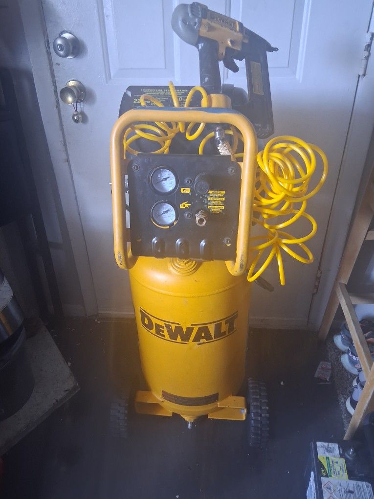 Dewalt 15 Gallon Compressor