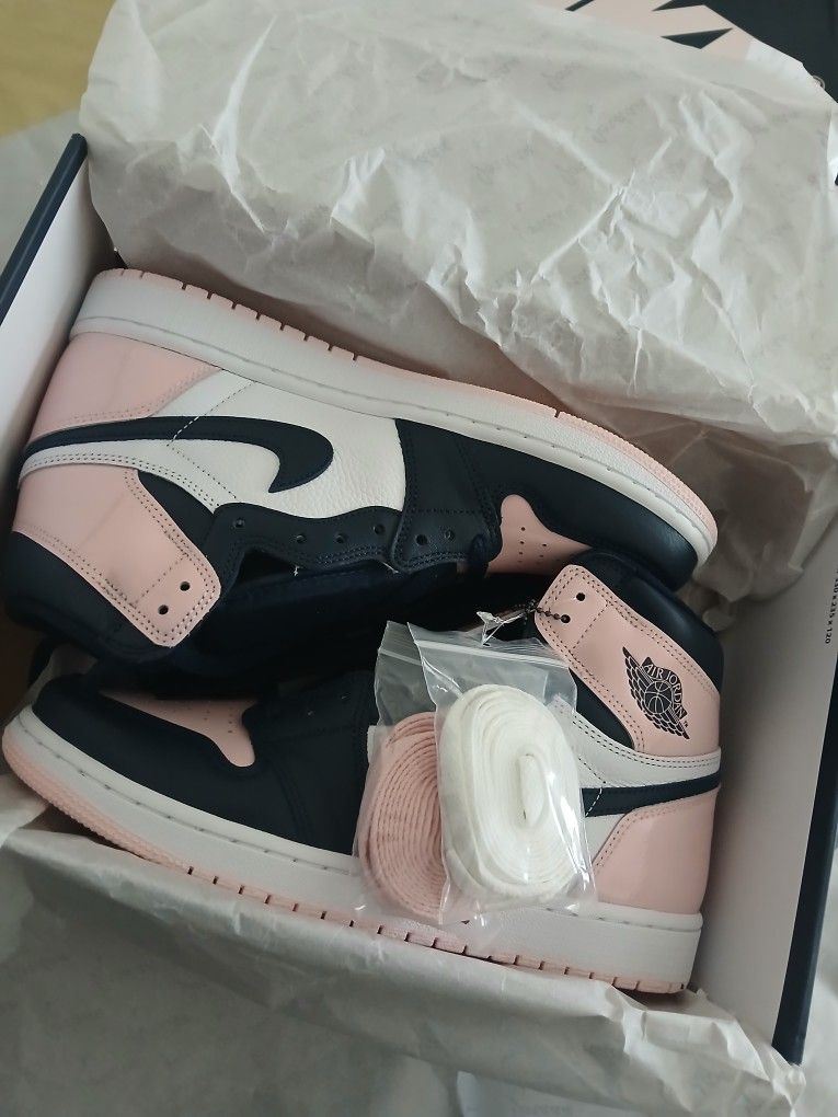 Jordan1 Retro Se Bubblegum 