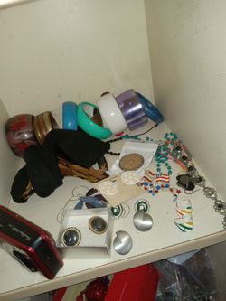 Jewelry 2 for 1 dollars