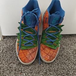 Kyrie 5 SpongeBob Pineapples Size 11.5