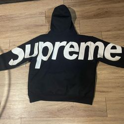 Supreme hoodie