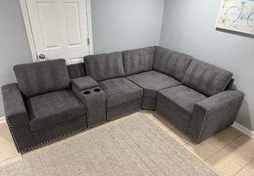 Modern Modular Sectional with Cup Holders and Storage 🛋️
