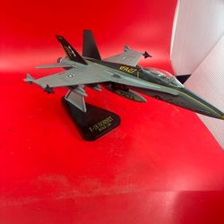 F-18 Hornet Dambusters 1:48 Model Airplane Fighter Jet Diecast Metal w/ Stand