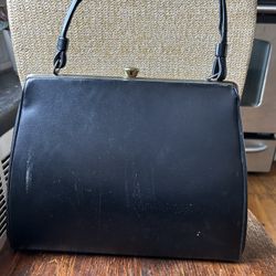VINTAGE LEATHER PURSE 