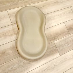 Keekaroo peanut changing pad