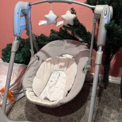 Graco Baby Swing 