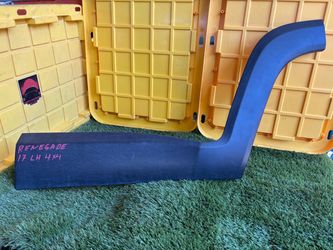 2015 / 2023 JEEP RENEGADE REAR LEFT SIDE DOOR LOWER WHEEL ARCH FLARE MOLDING OEM