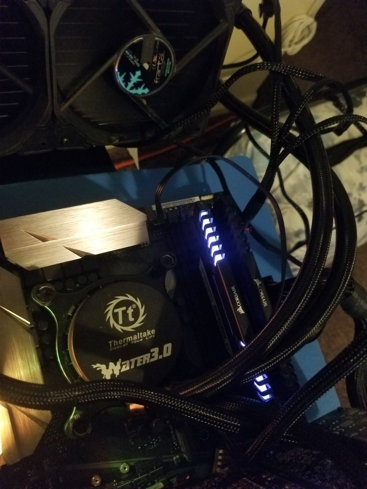 Thermaltake 3.0 liquid cooler