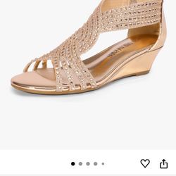 DREAM PAIRS Sandal Size7.5