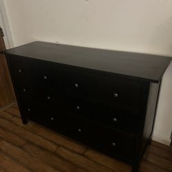 Hemnes Black 8drawers dresser 