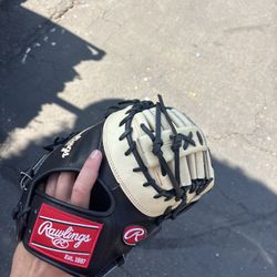 Rawlings Heart of the Hide first base glove 