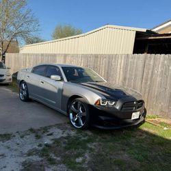 Dodge Charger  2012 