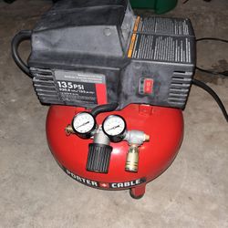 Porter Cable Air compressor/ Needs Cable 