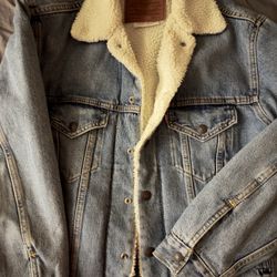 Levi’s Sherpa Jacket 