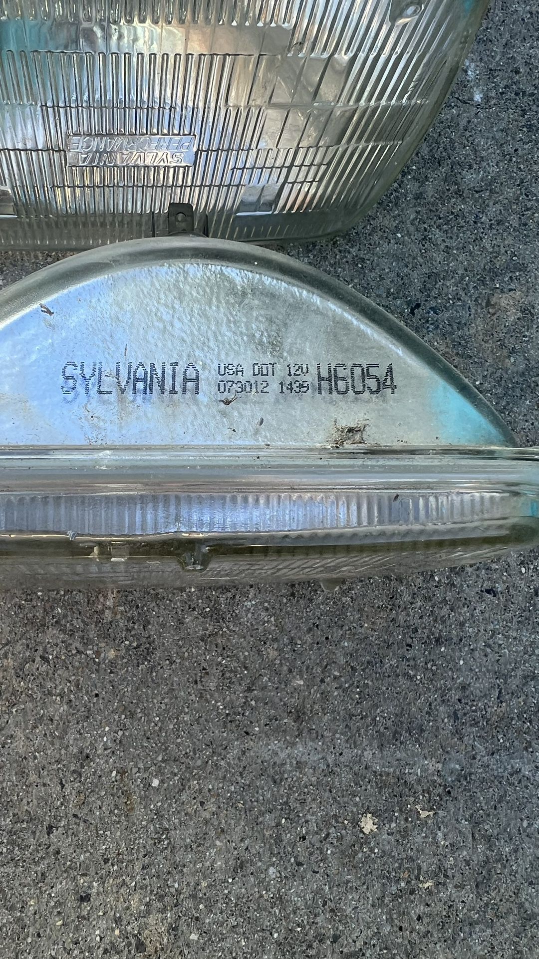 SYLVANIA H6054 SILVERSTAR SEALED BEAM HEADLIGHT, 1 PACK