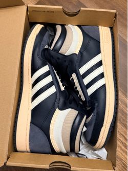 Excellent condition men’s Adidas Top Tens