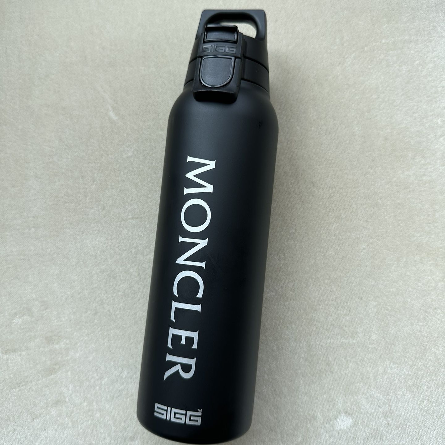 MONCLER 0.5Lモンクレール MONCLER×ジグ SIGG 魔法瓶 モンクレール