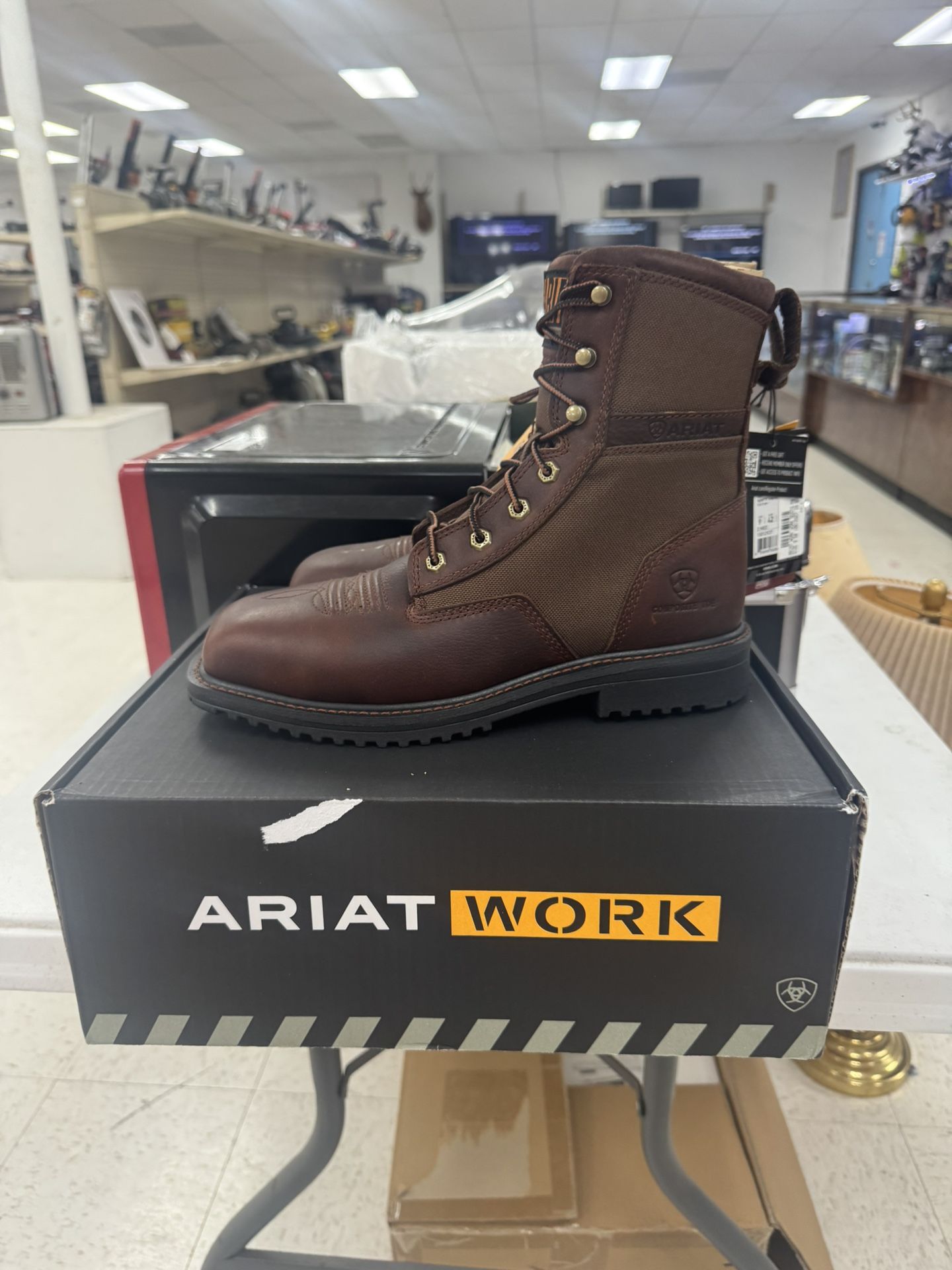 Ariat Work Boots In Box (Size 9)