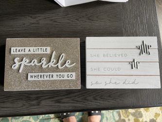 2 Brand New 7x5 Caption Boxes