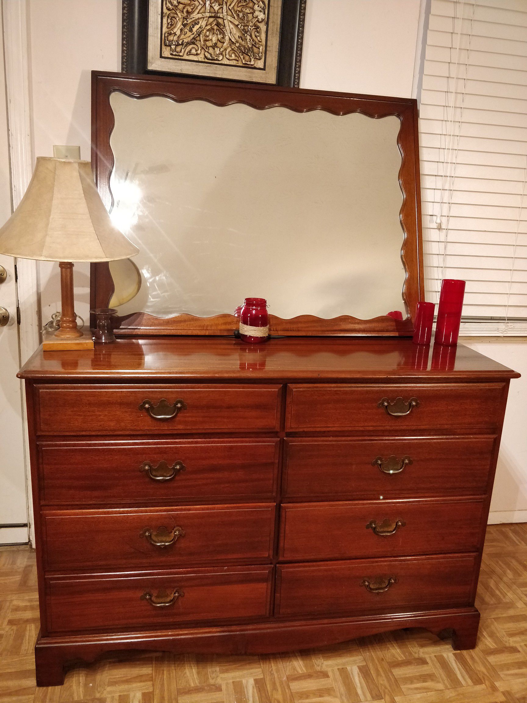 Nice solid wood dresser with 8 big drawers and big mirror in very good condition, all drawers sliding smoothly, pet free smoke free. L50"*W19.7"*H35"