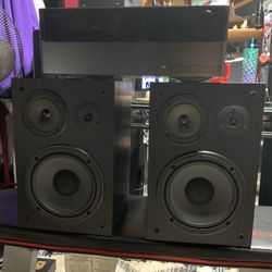 Nice Harman kardon AVR 2600 HDMI receiver with Yamaha NS-A 635A bookshelf speaker