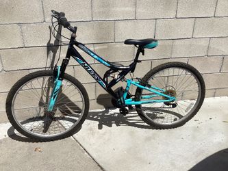 26” Mountain Huffy Trial Runer Dual Suspencion Technology Bike For Womens 6 Speeds Excellent Condition $150