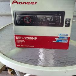 Pioneer DEH-1200mp  