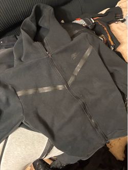 Nike tech large