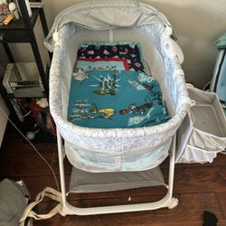 baby Bassinet With Diapers