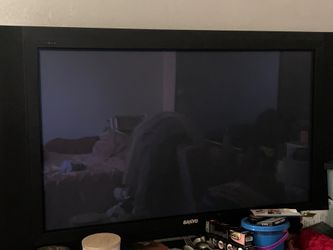 Sanyo tv 48”