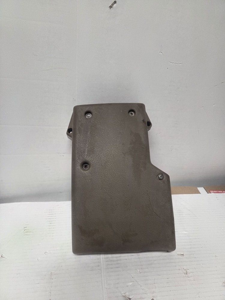 Nissan  Hard Body  Z24  Cover Under Steering bwheel