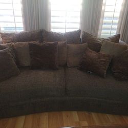 Couch and Love Seat With Matching Pillows