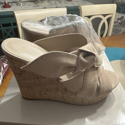 Marc Fisher Beige cork Wedge Heel Size 9