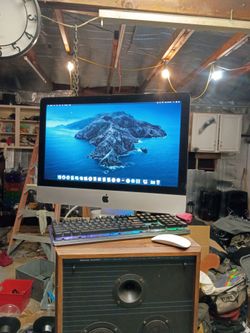Apple iMac All-in-One Desktop Computer