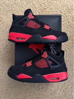 Size 7.5 (Pre owned, comes with original box) - Air Jordan 4 retro red thunder