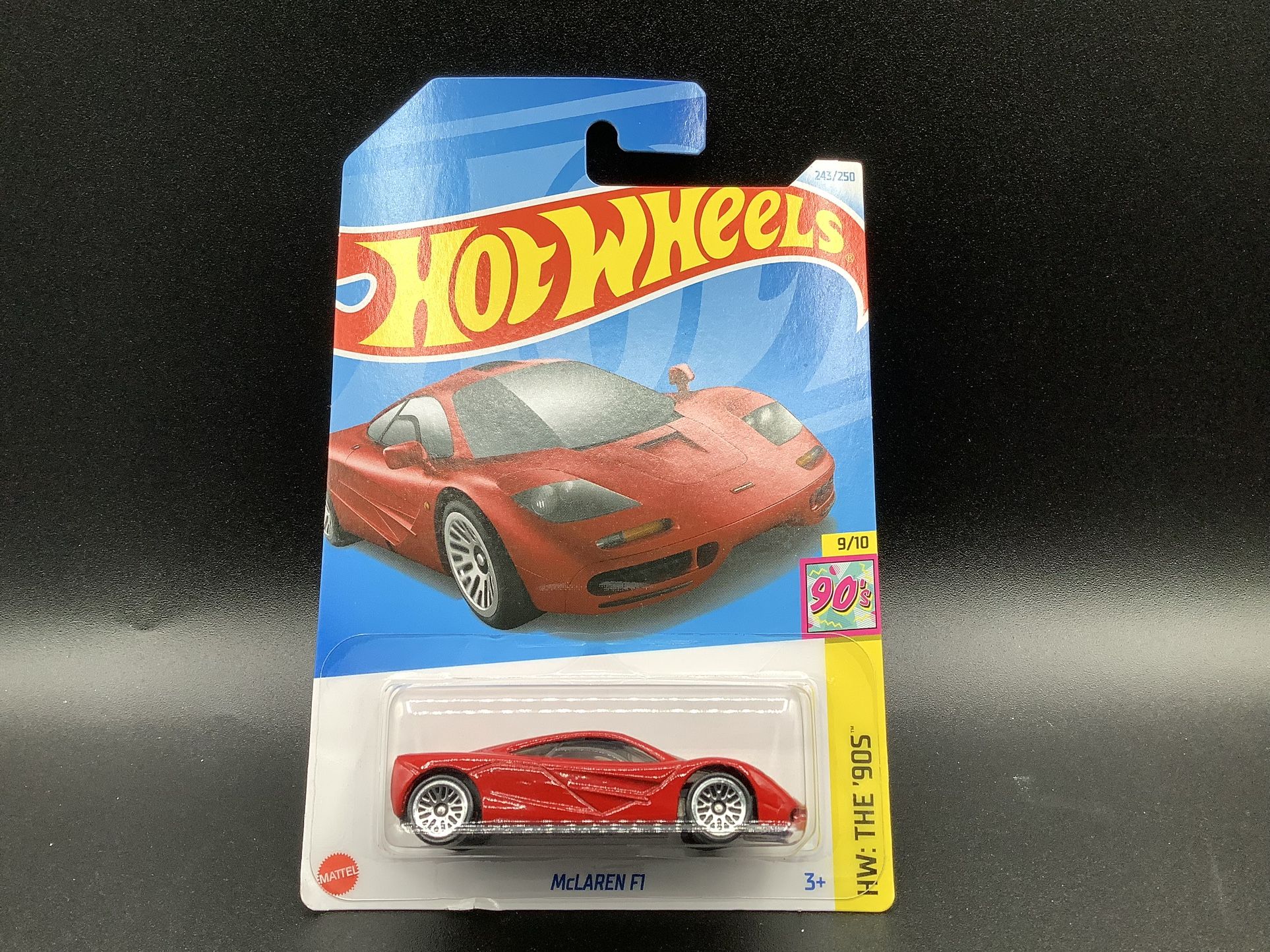 2024 HOT WHEELS McLAREN F1 - 243/250 , HW: THE 90’s - 9/10 , RED