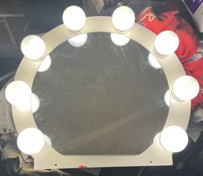 8 Bulb Vanity Mirror