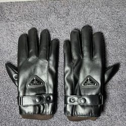 LEATHER GLOVES