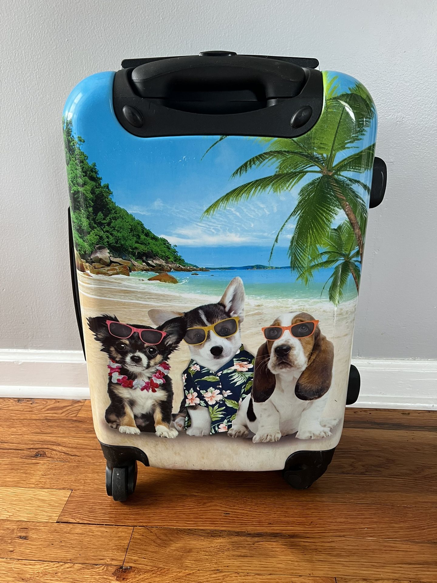 Adorable Carry On Travel Luggage (Dogs With Beach Background)