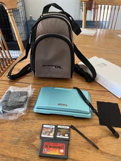Nintendo DS Game System Reconditioned New Teal Green Casing, 3 Games, & Backpack