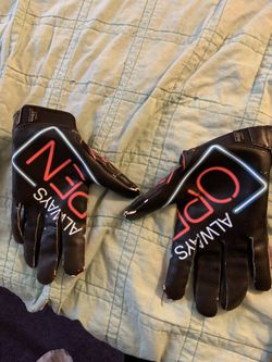 Football gear, brand new gloves , Nike visor , Nike arm sleeves