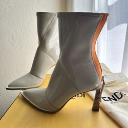 Fendi Roma White Patent Leather Ankle Boots Size 37 Orange Zip Heel Authentic 